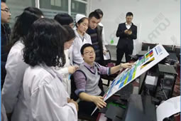 華謀咨詢?yōu)槟翅t(yī)院進(jìn)行可視化標(biāo)簽編輯的培訓(xùn)以及現(xiàn)場實(shí)操演示